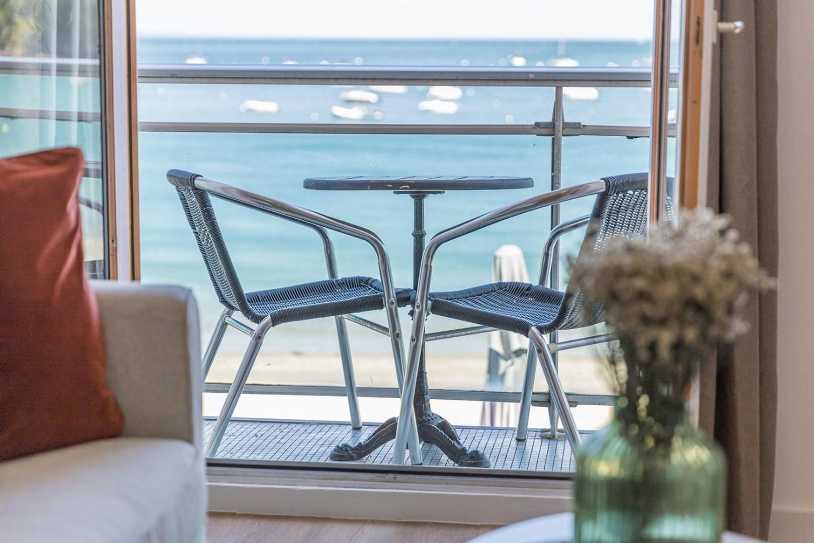 Les Pieds Dans L'Eau - Appartment 1 - Vue Mer Канкаль Экстерьер фото